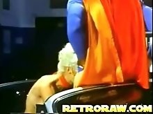 Superman has supersex 3some